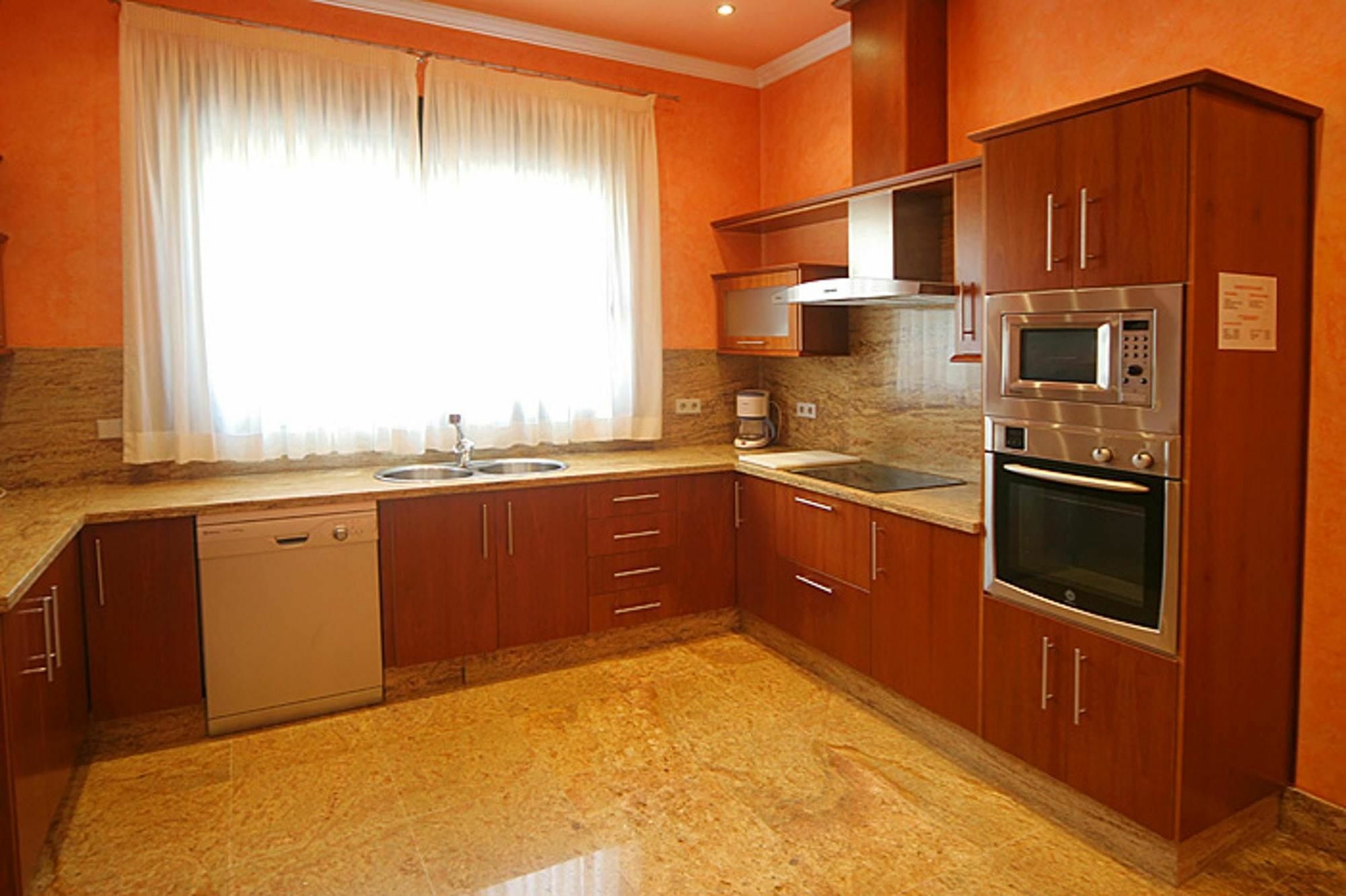 Villa With 4 Bedrooms In Las Lagunas De Mijas, With Wonderful Mountain Bagian luar foto